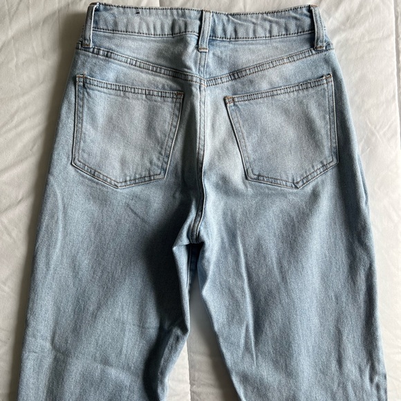 Light Denim Jeans - Picture 4 of 5